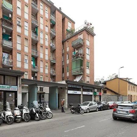 Apartment Comfy X2 - 1,1 Km Far From Iulm University! *