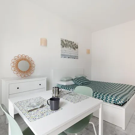 Comfy X2 - 1,1 Km Far From Iulm University! Apartment *