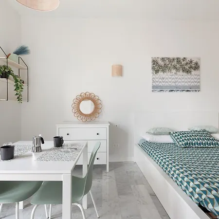 Appartamento Comfy X2 - 1,1 Km Far From Iulm University! *